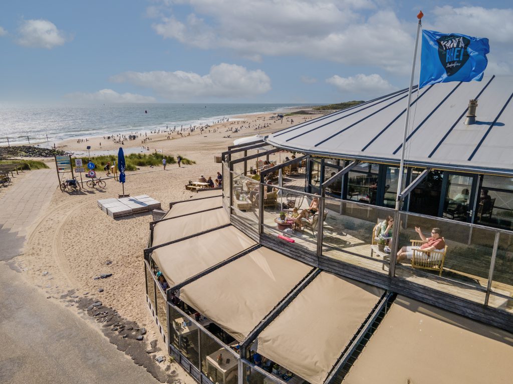 Uitzicht strandpaviljoen Panta Rhei